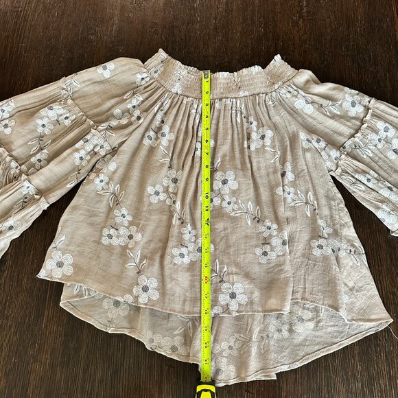 UMGEE USA Tan Flowy Off-the-Shoulder Top (Small) - Flowy Boho Chic - Picture 9 of 11